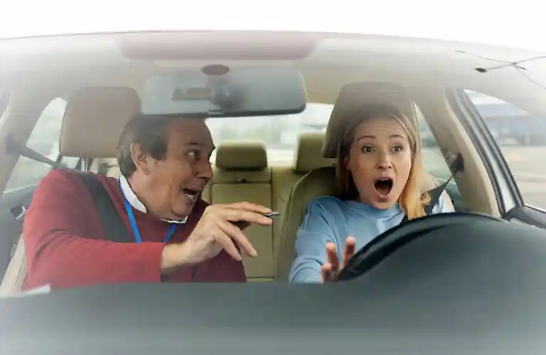 Araba kullanma fobisini yenmek